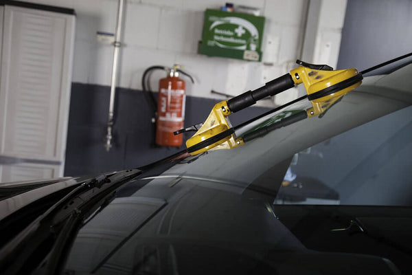 WINDOW & GLASS REPAIR